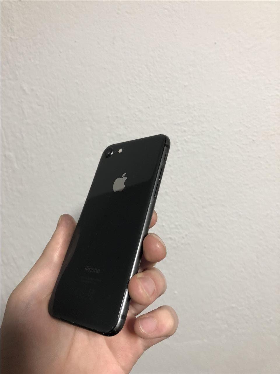 Iphone-8-CE-Perfekt