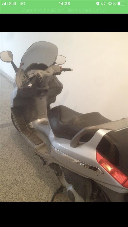 Piaggio-x8
