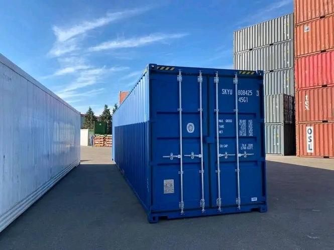 40-Fuß- oder 12-Meter-Container