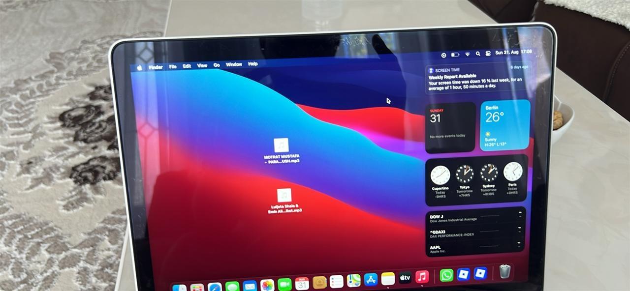 llaptop