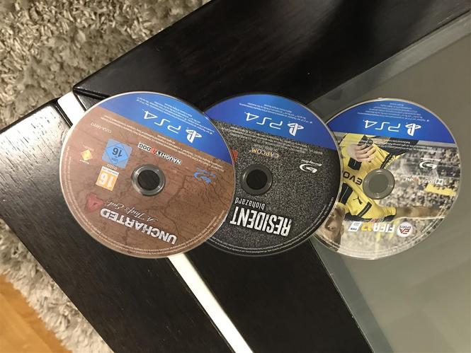 PS4 Slim