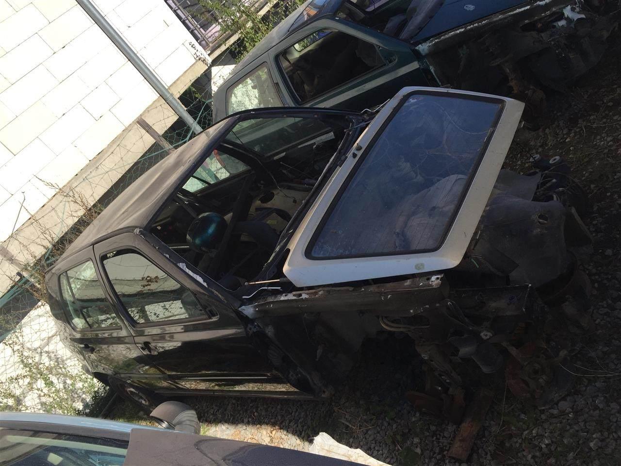 Auto-pjes-