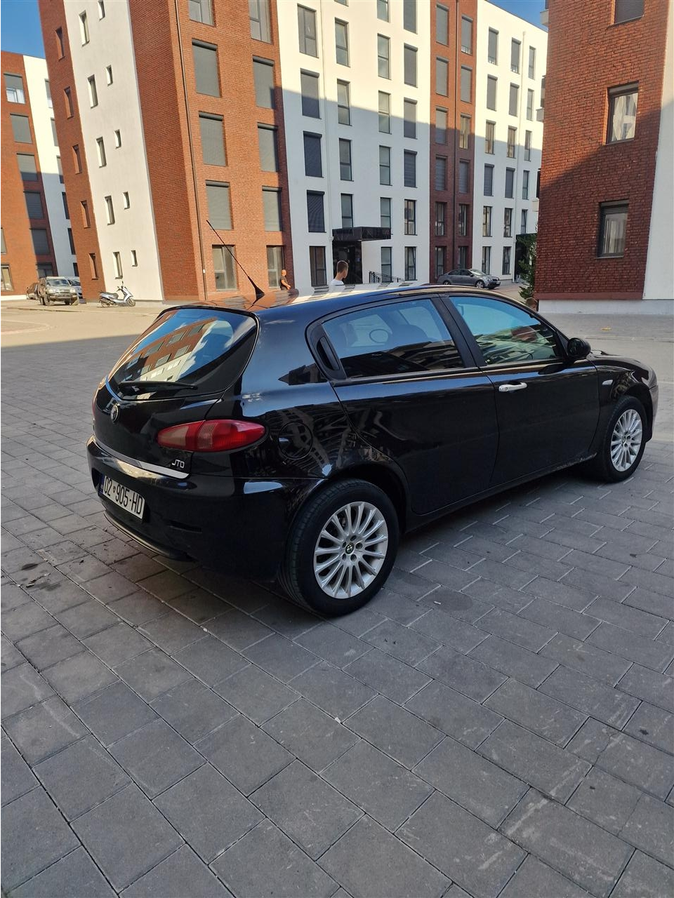 Alfa-Romeo-147-1-9-disel-RKS-6-muaj-Ndrrim