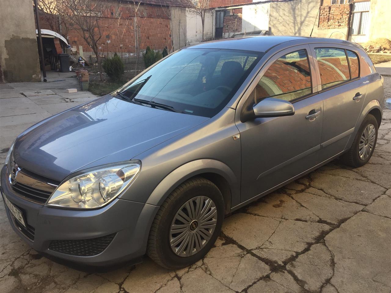 opel-astra-2008