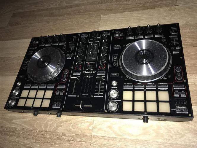 DDJ-SR