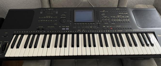Sint  "Technics KN2000"