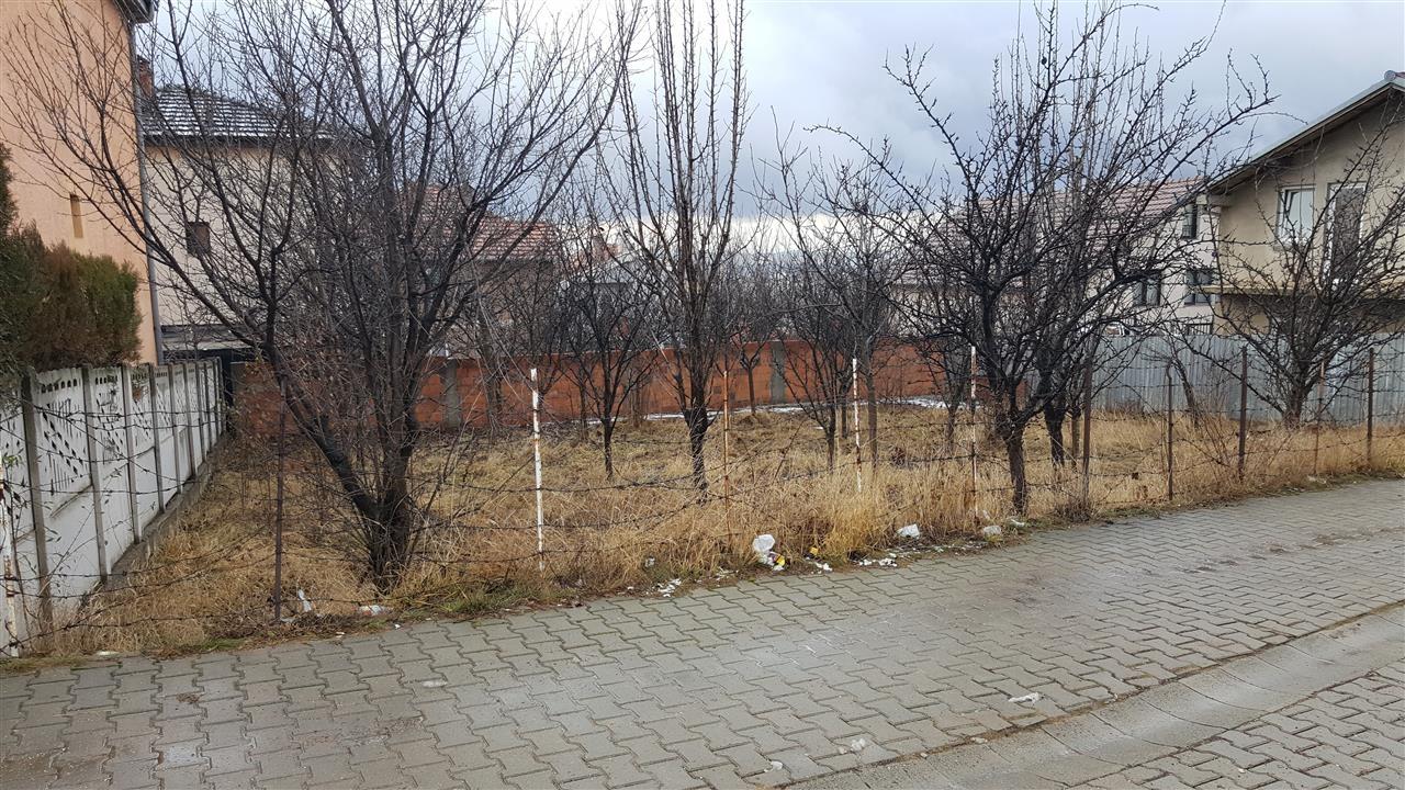 Shitet-trualli-