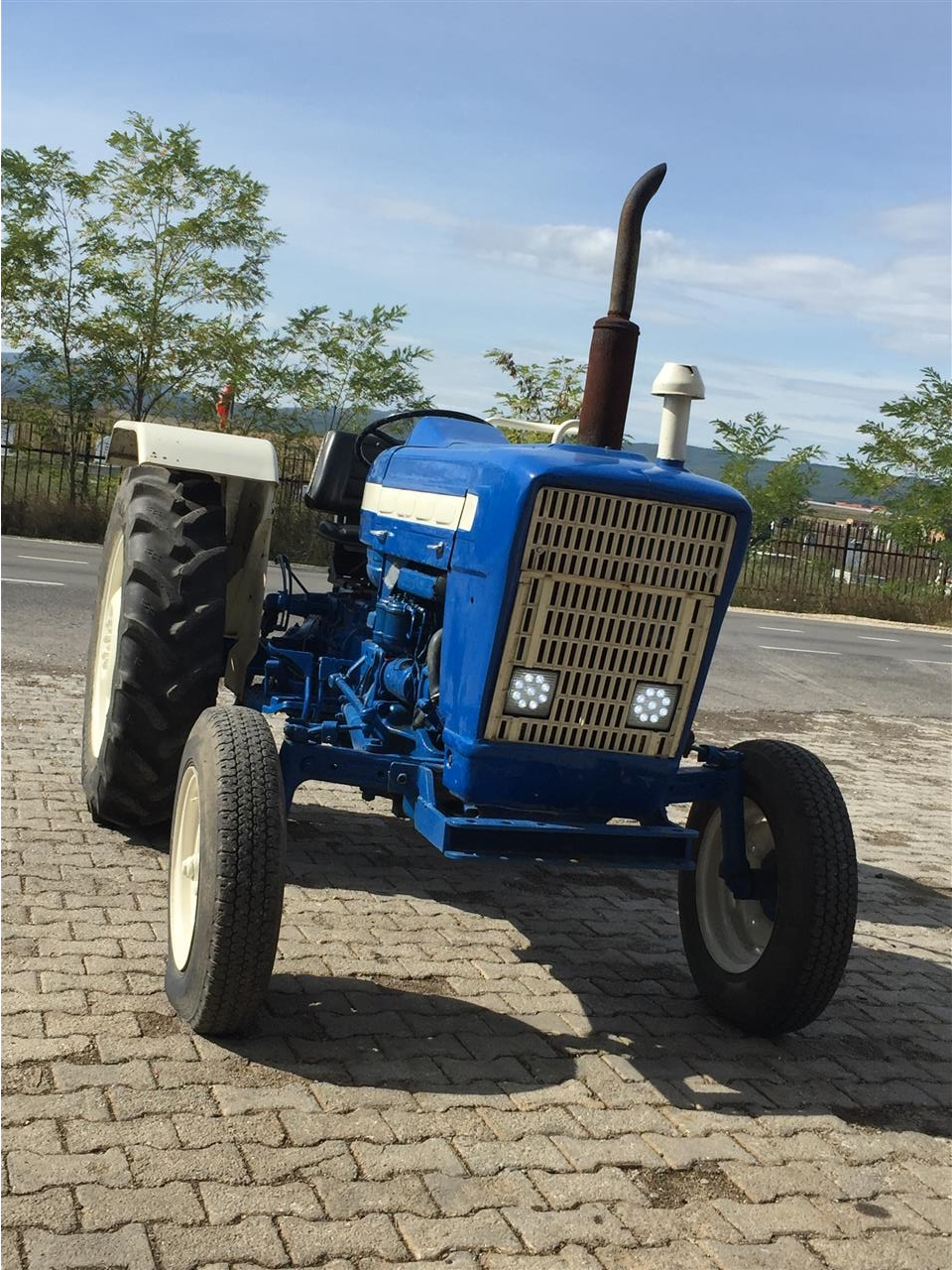 Ford-3000
