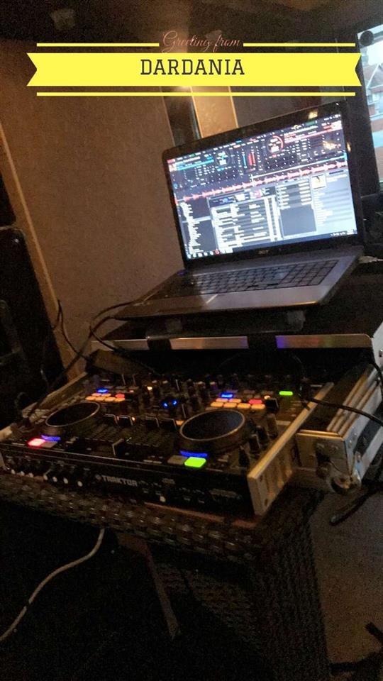 Mikset-Dj