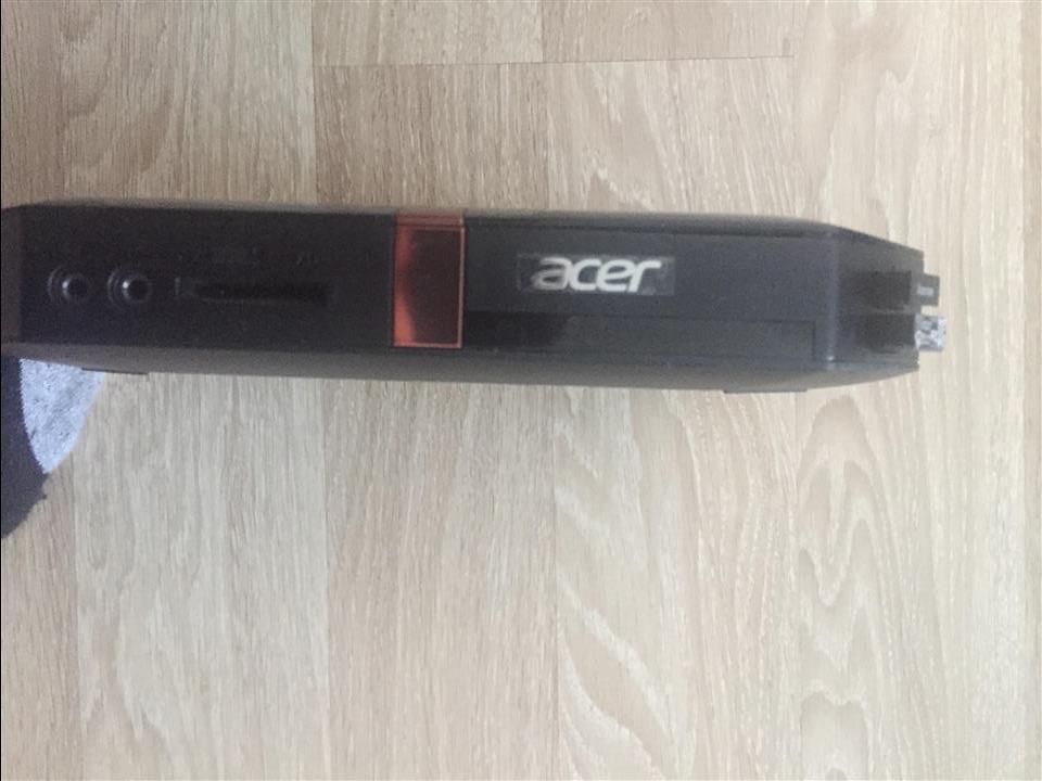 Acer-Revo-70
