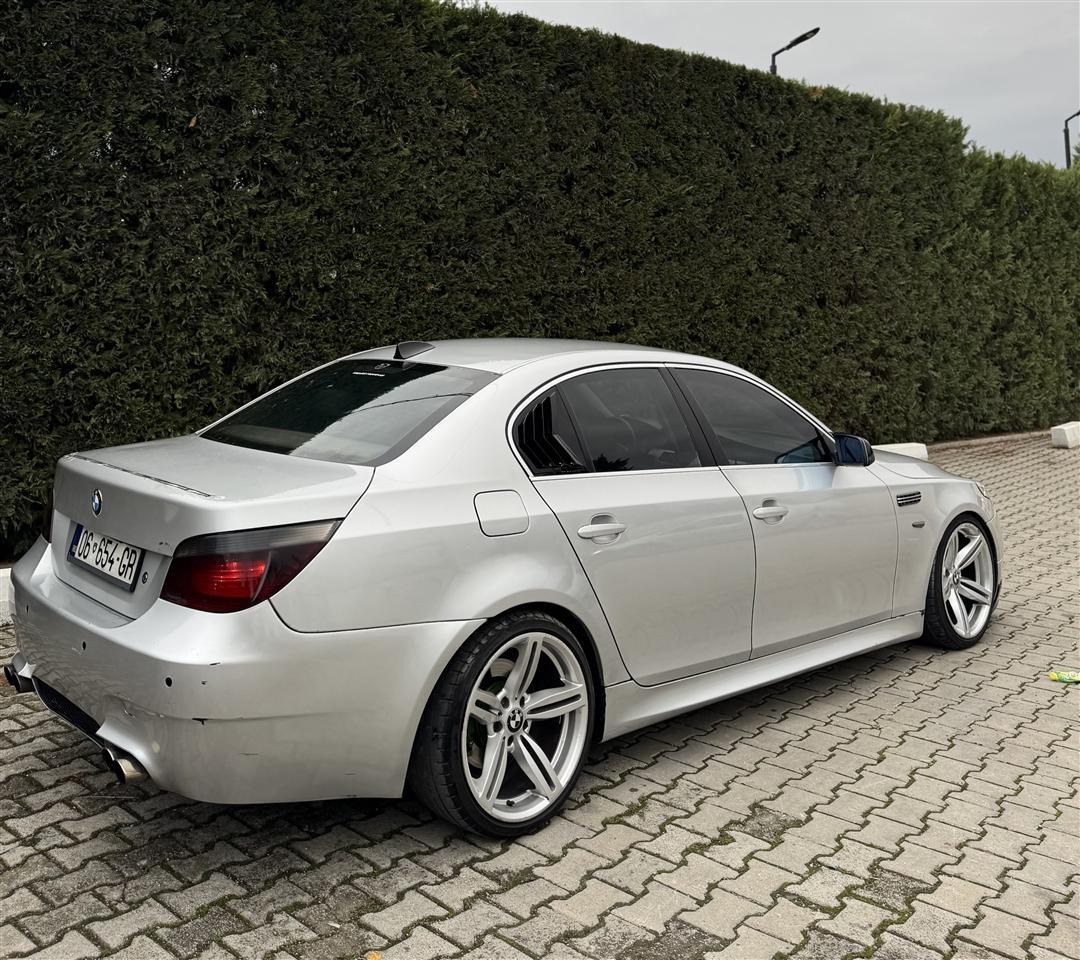 BMW-E60