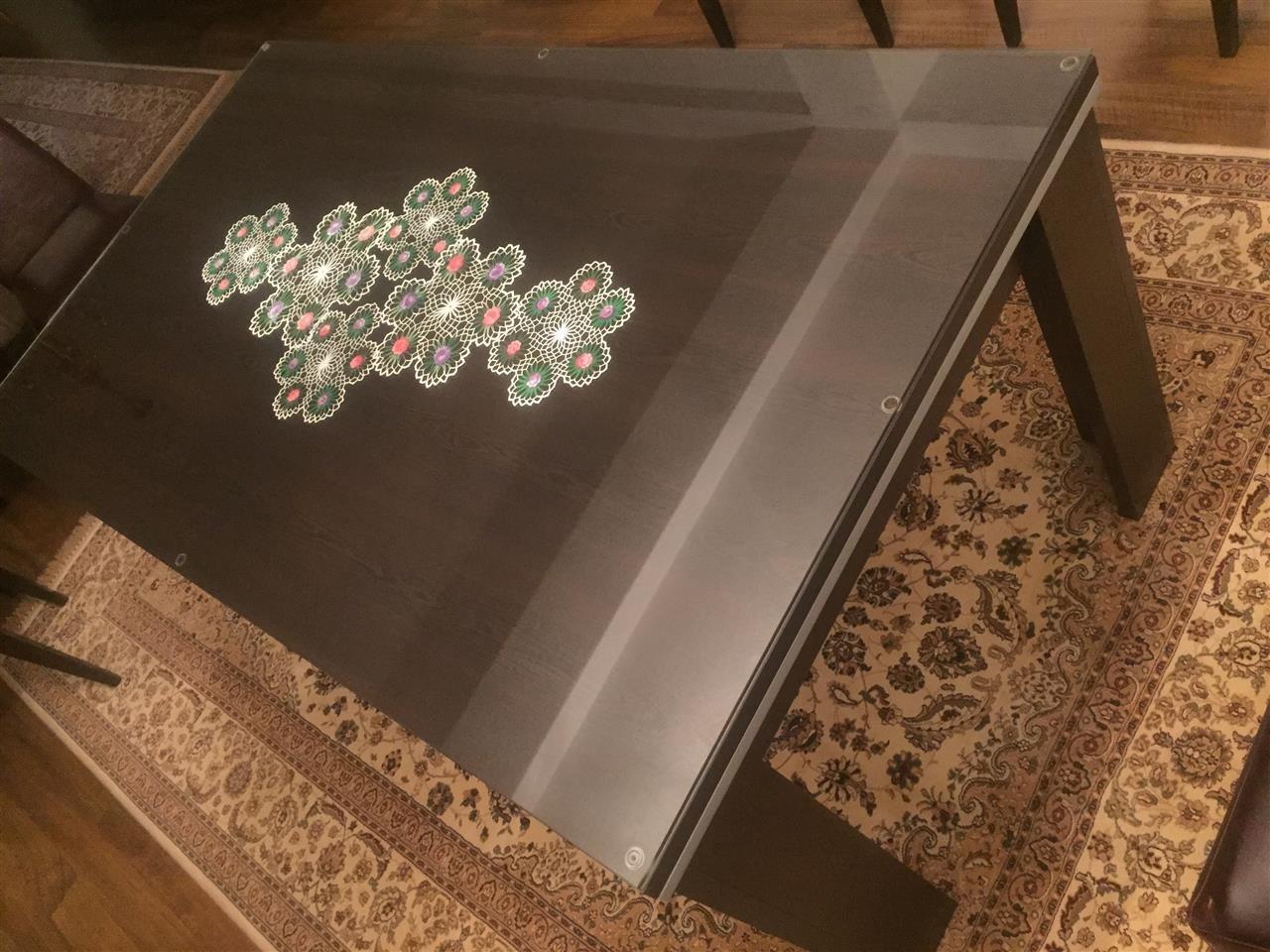Tryezë-e-bukes