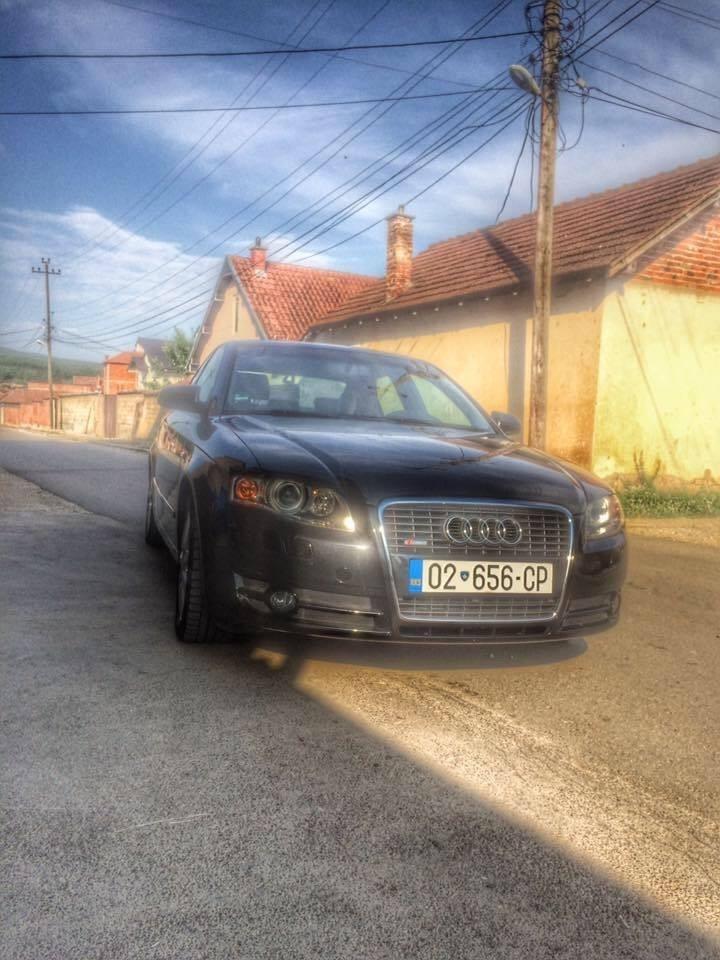 Audi-A4--06