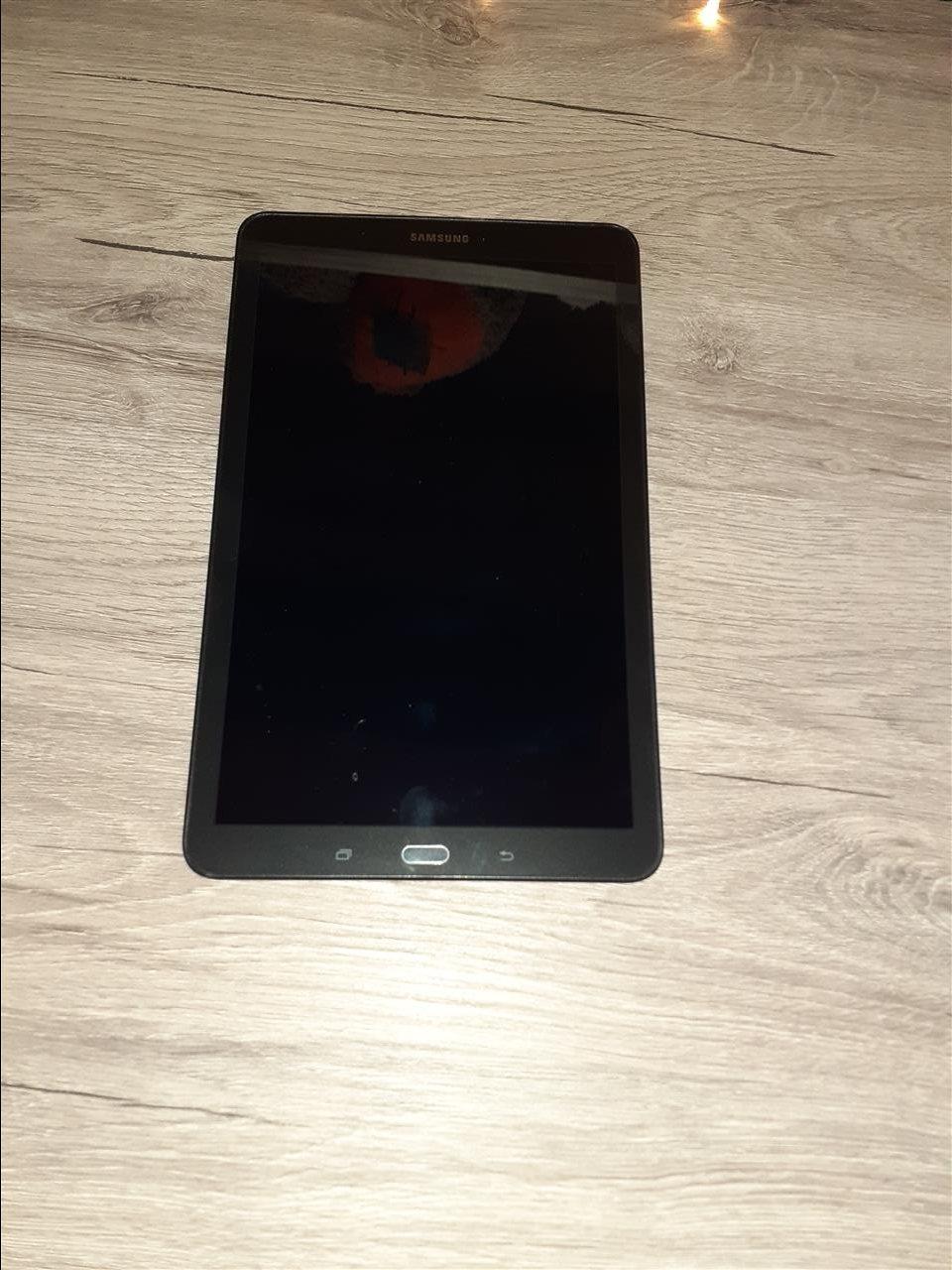 Samsung-Galaxy-Tab-E