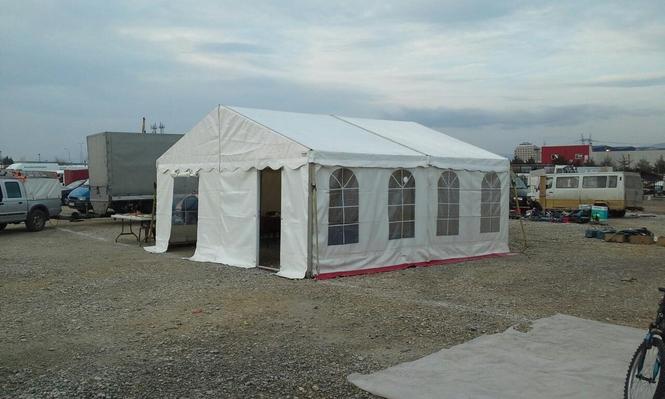 Shitet tenda