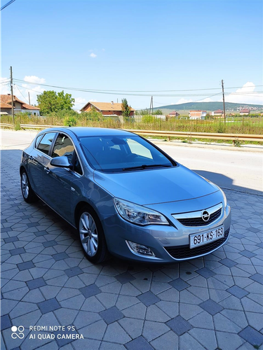 Opel Astra 
