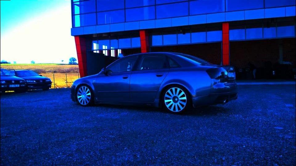 Audi-A4