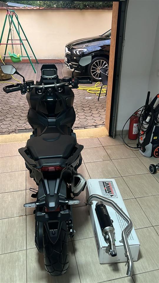Honda-Xadv-750cc