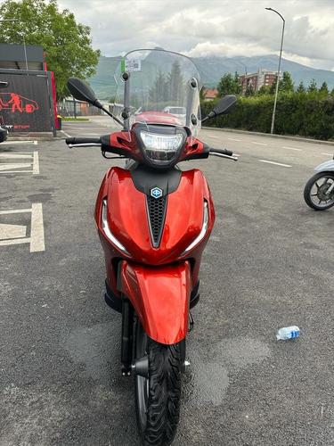 Beverly 300s 2023 model edition 