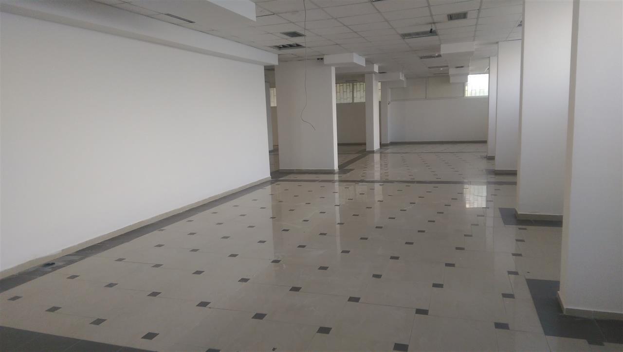 Objekti-ne-qender-per-Zyre-475-m2
