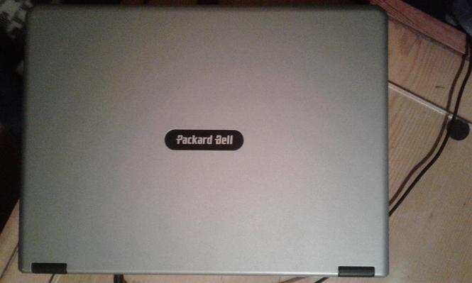Laptopin Packard Bell
