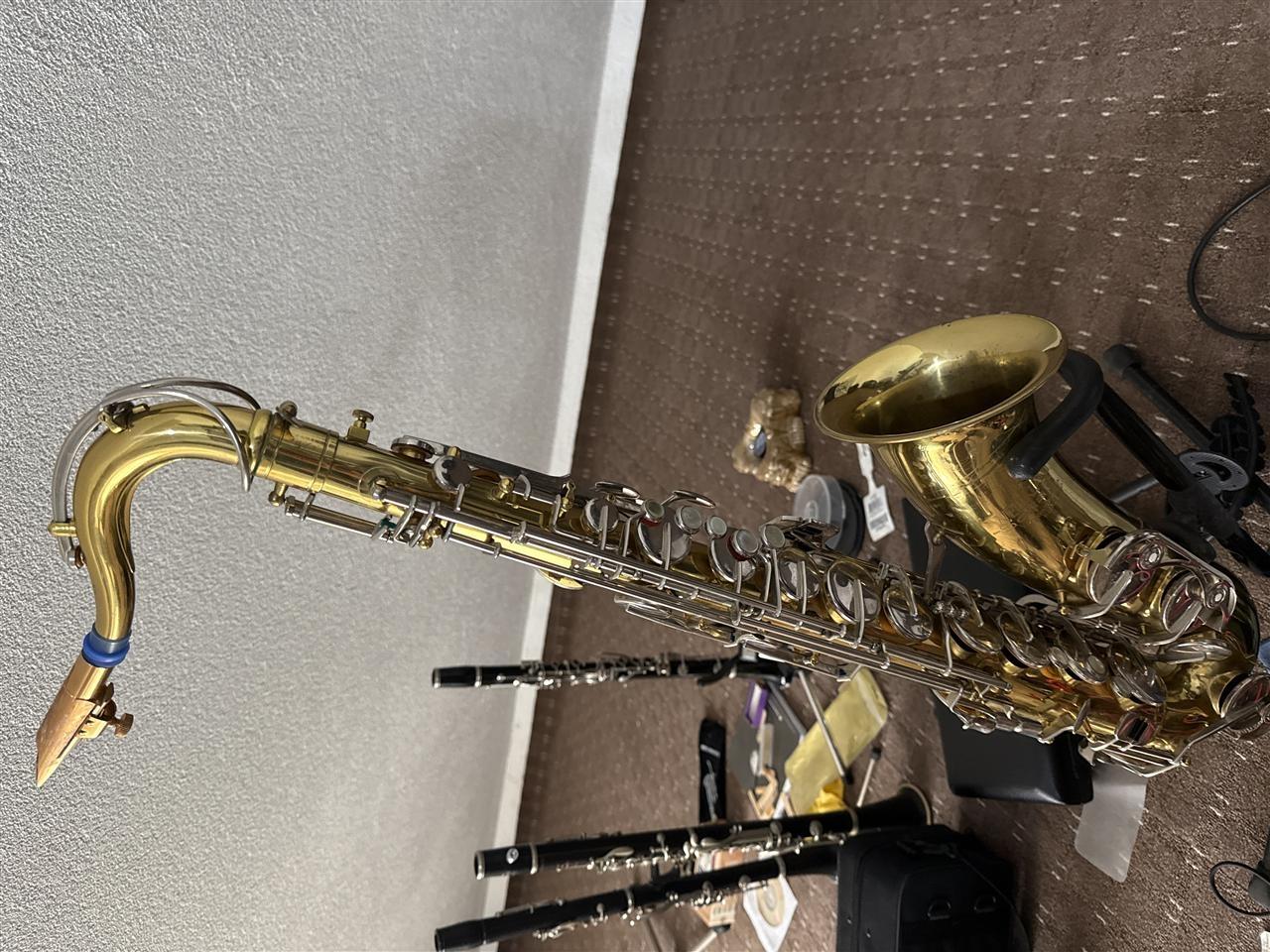Tenor-Saxophone