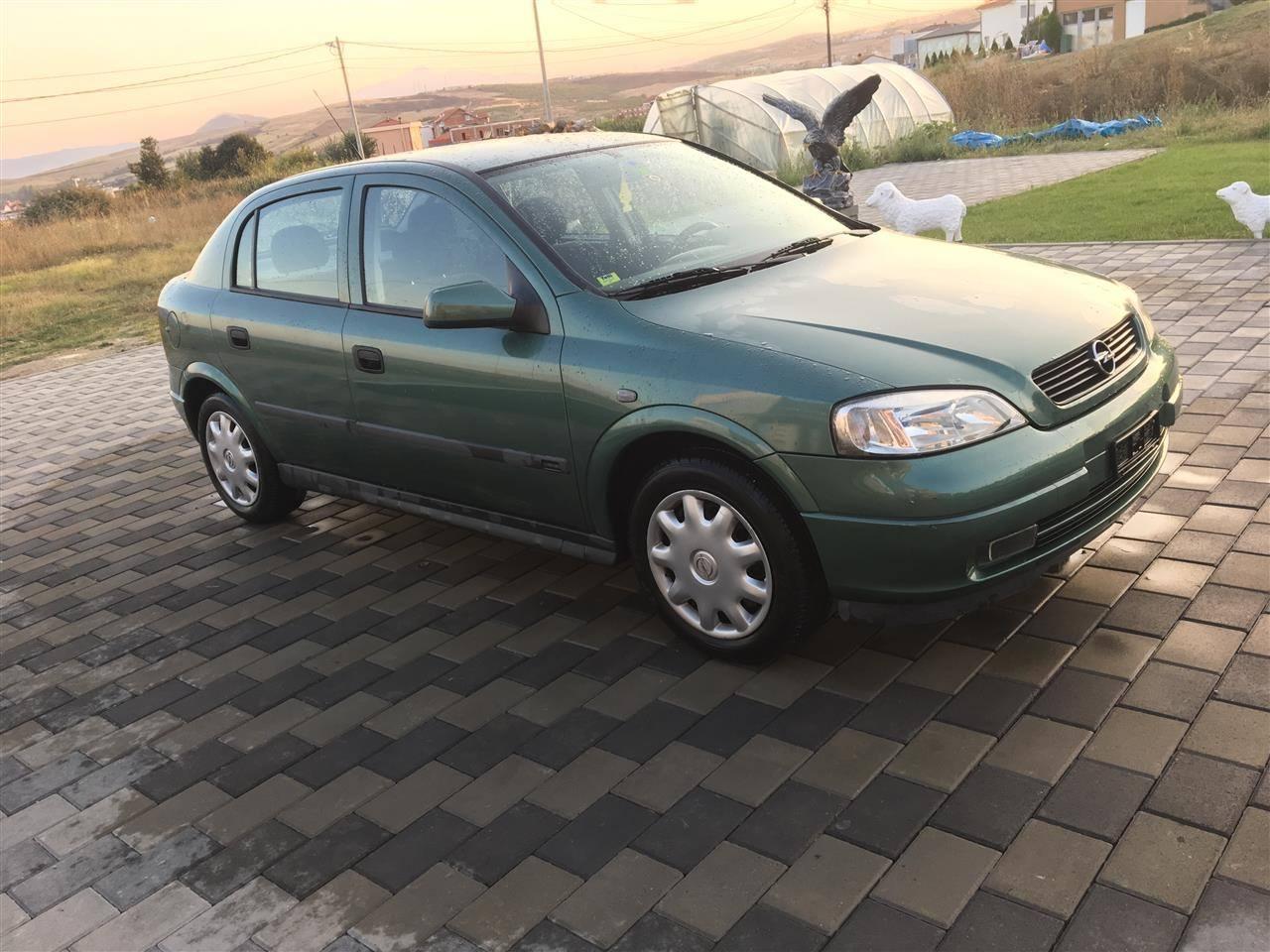 Opel-Astra
