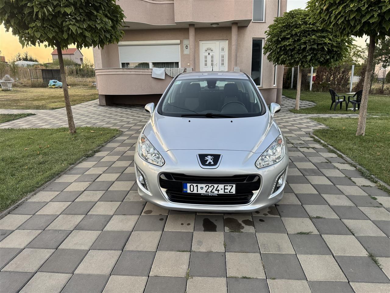 Peugeot-308--1-6-HDI----automatik---viti-2012