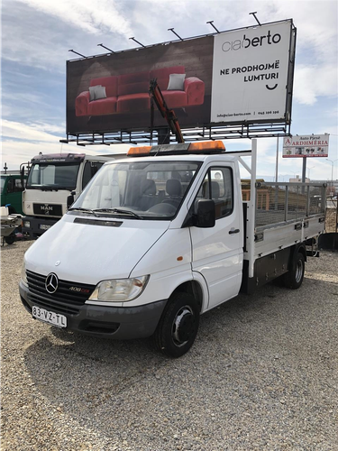 Sprinter me kran 