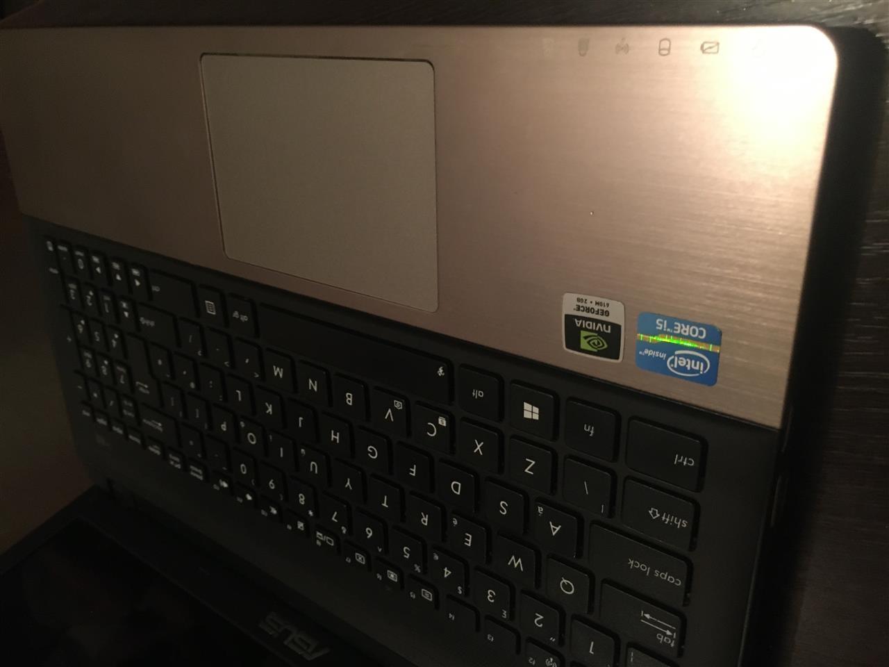 ASUS