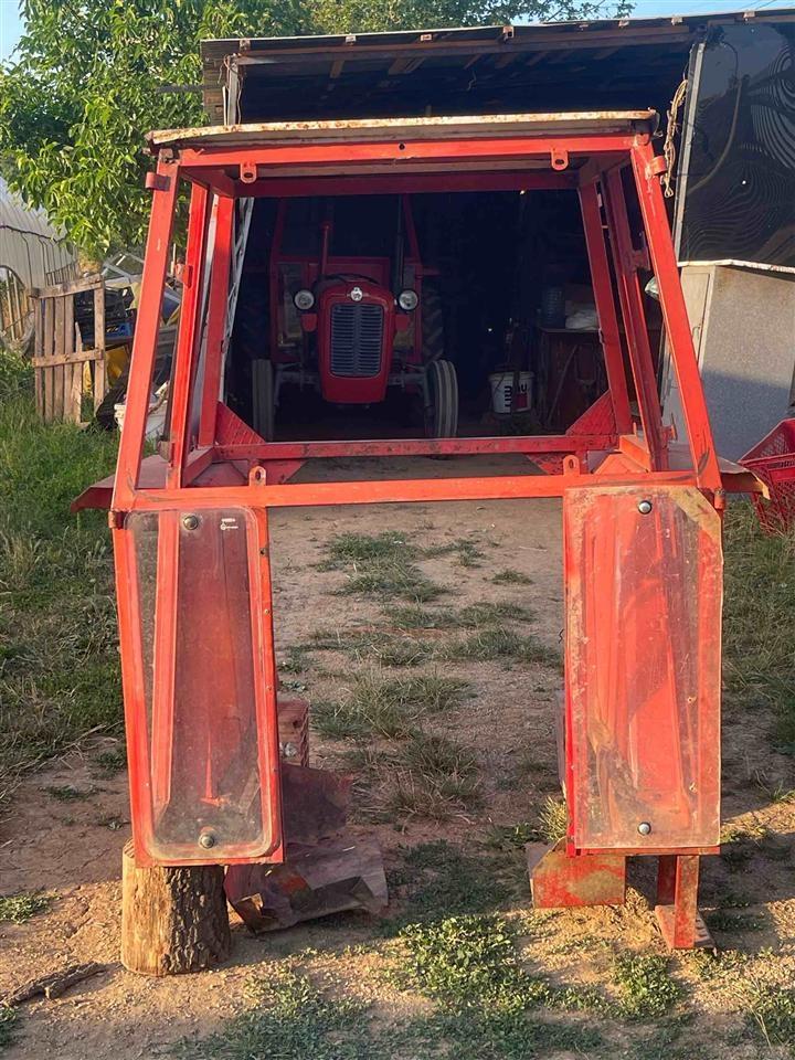 Kabin-e-Traktorit