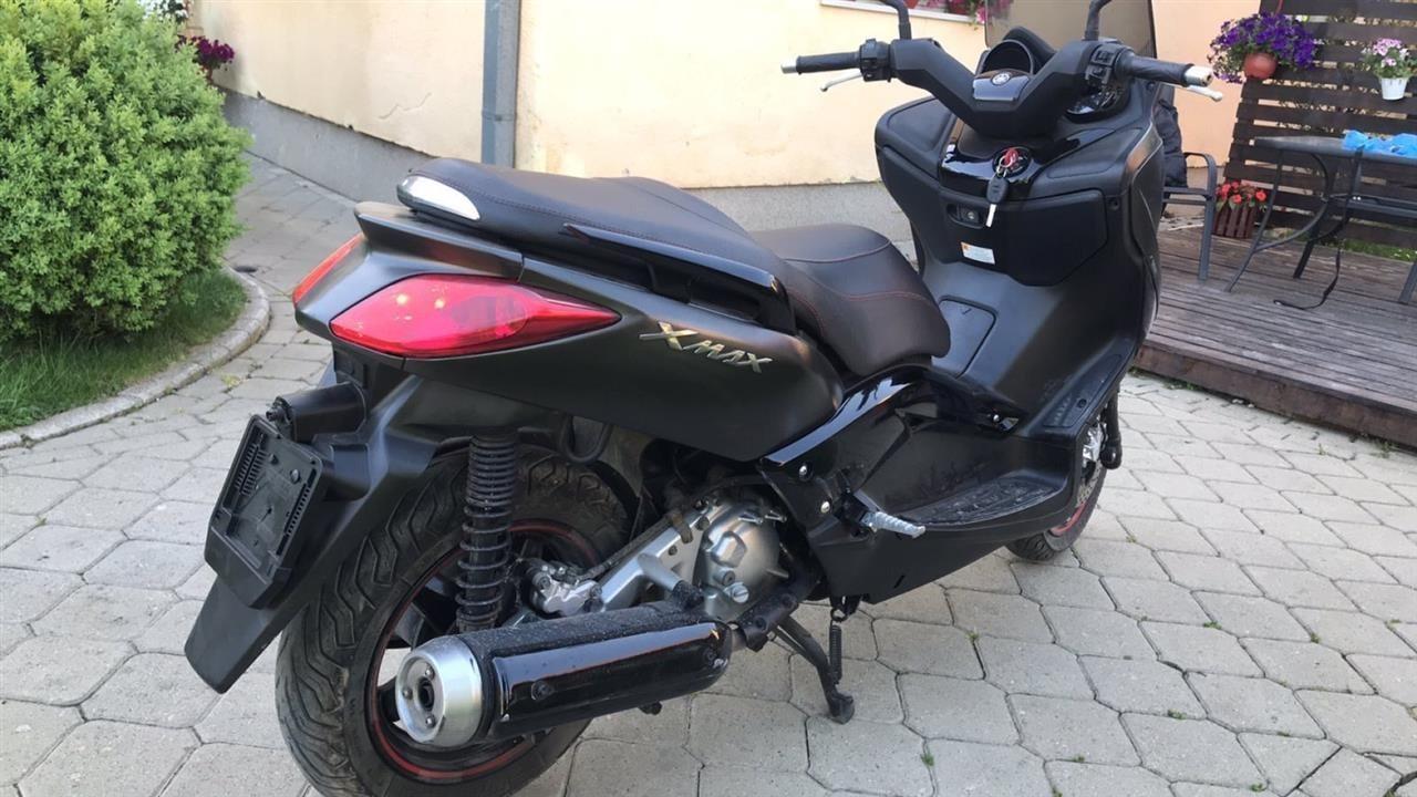 Yamaha-x-max-250cm