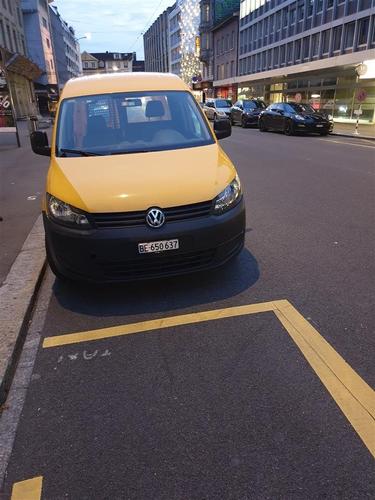 VW Caddy 