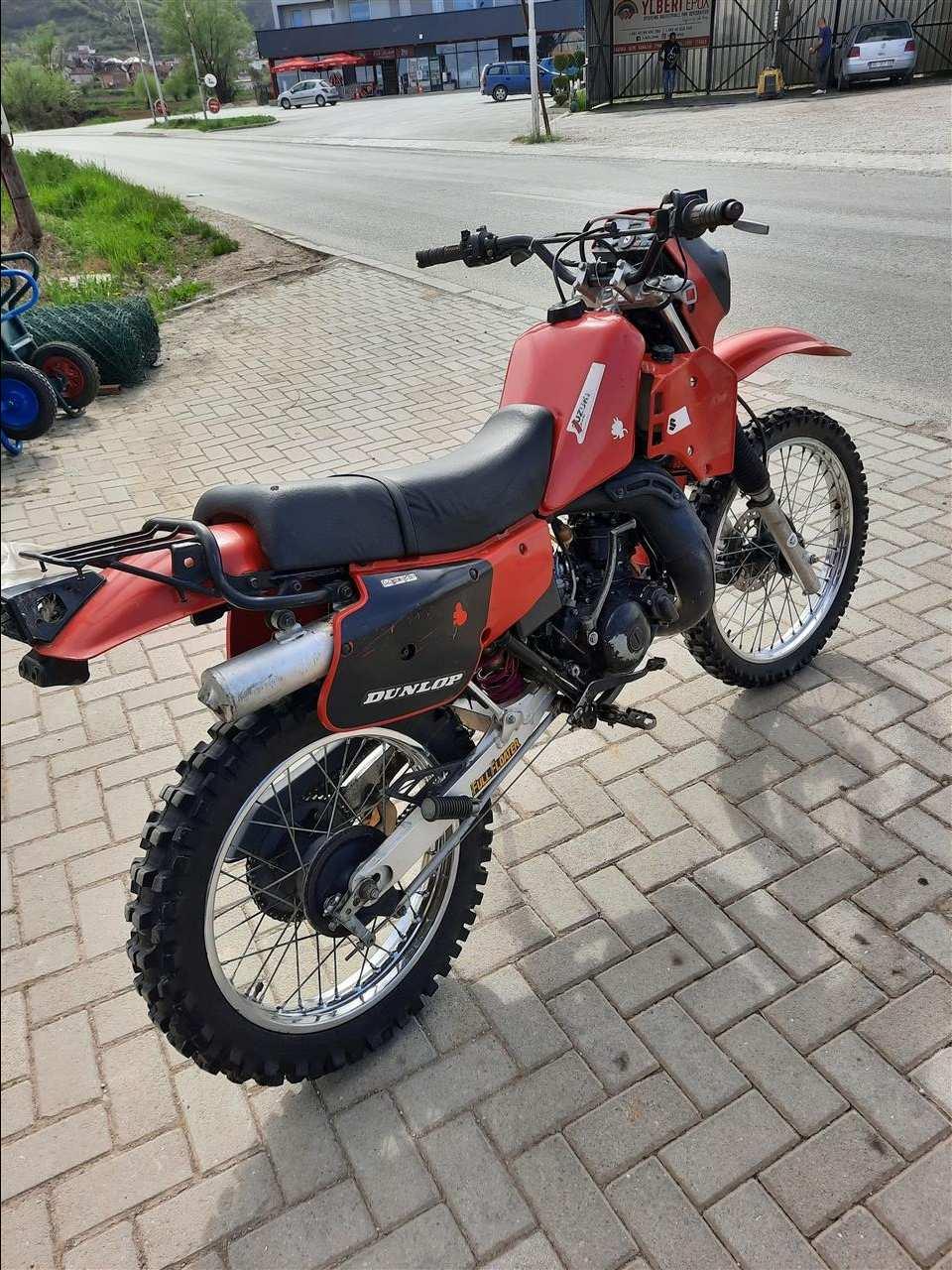 Shitet-Suzuki-125cc-