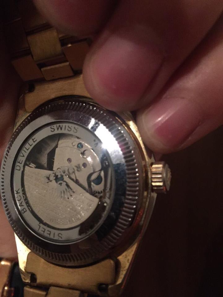 Shitet-ora-Rolex