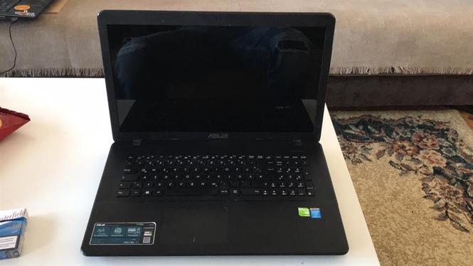 ASUS X751LD Notebook