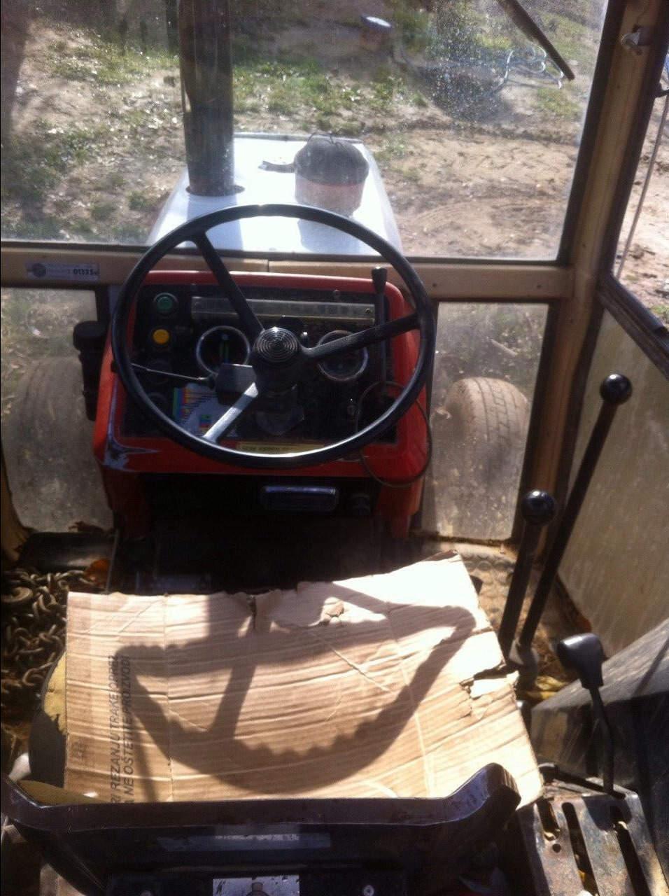 Traktor-STEYR-