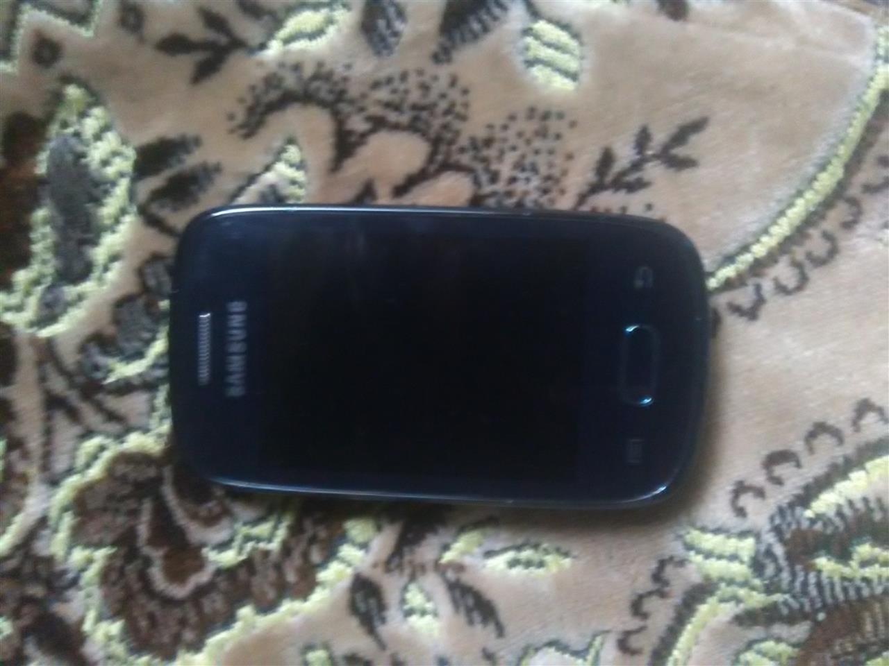 Telefon