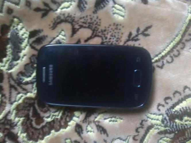 Telefon