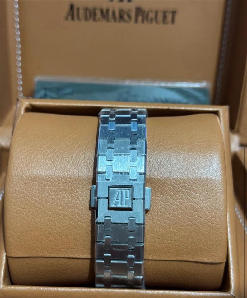 AP-AUDEMARS-PIGUET