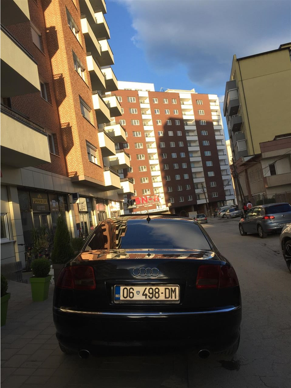 ----AUDI-A8----