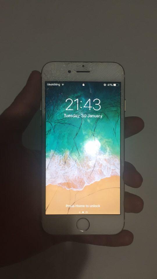 Shes-iPhone-6