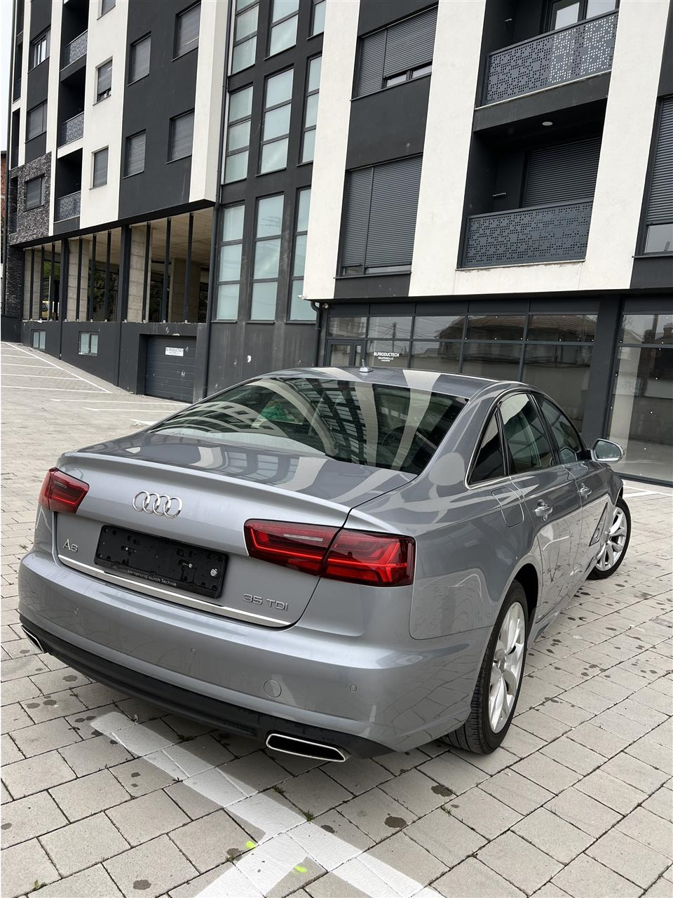 AUDI-A6-MATRIX