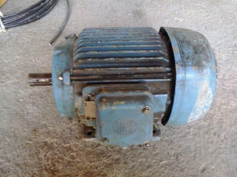 Motor-trefazor