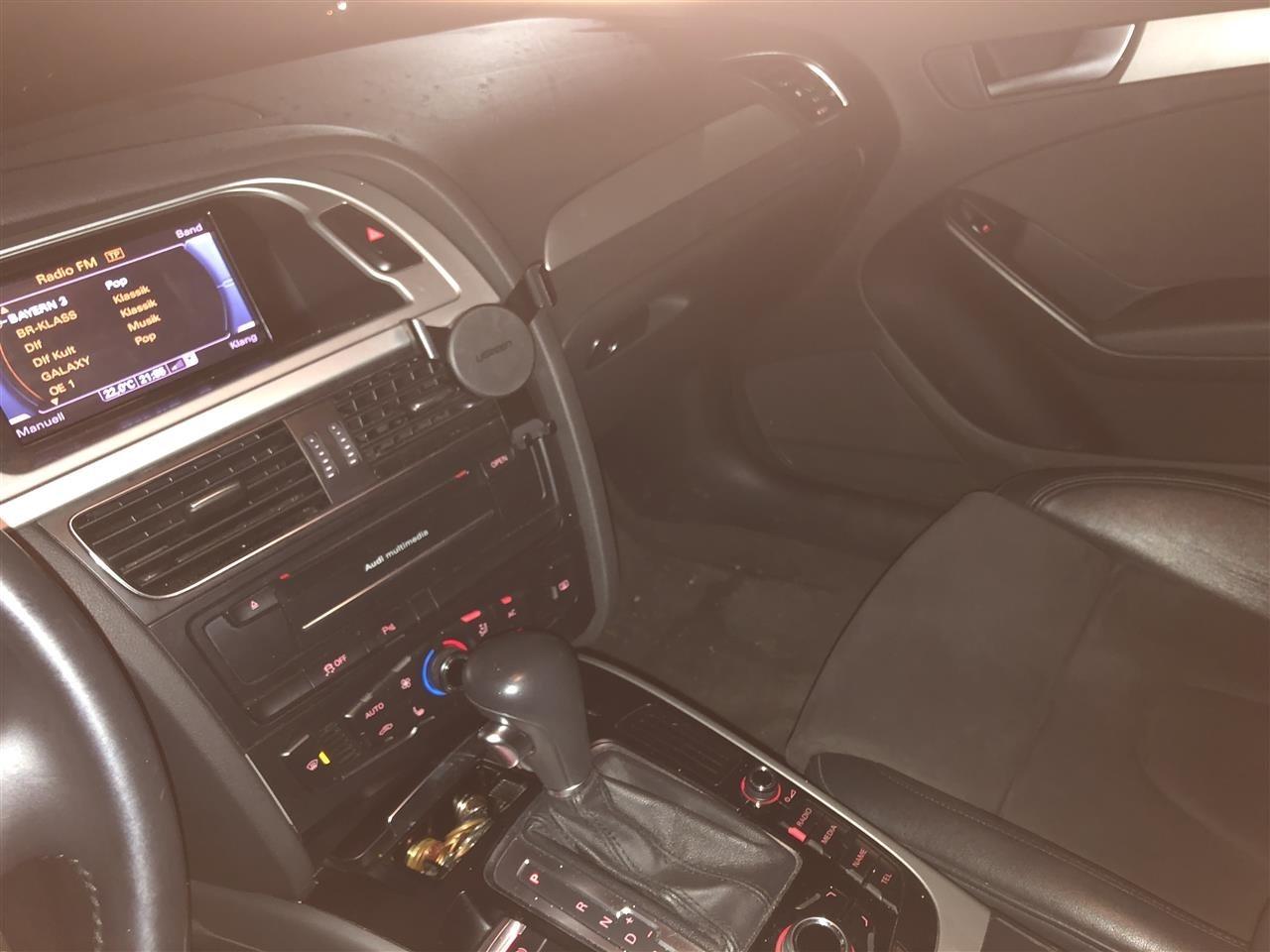 Audi-A4