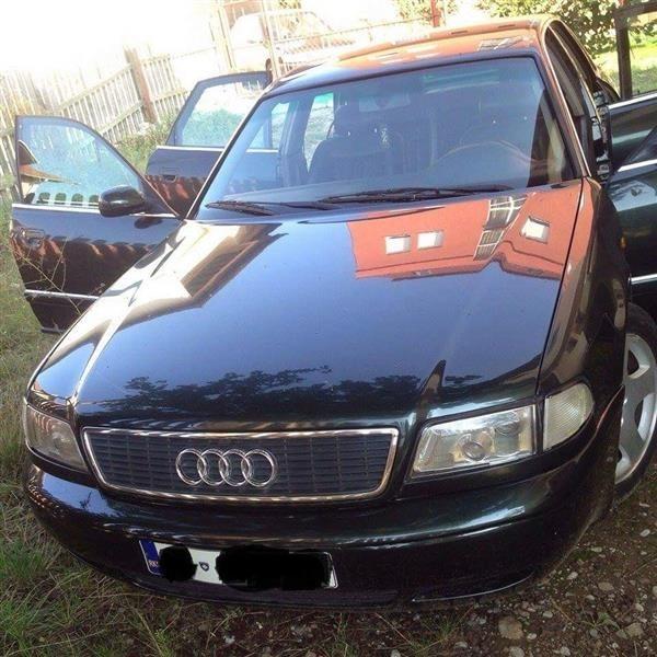 Audi-A8-2-8