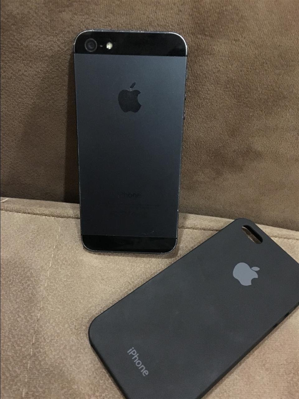 Shes-Iphone-5-
