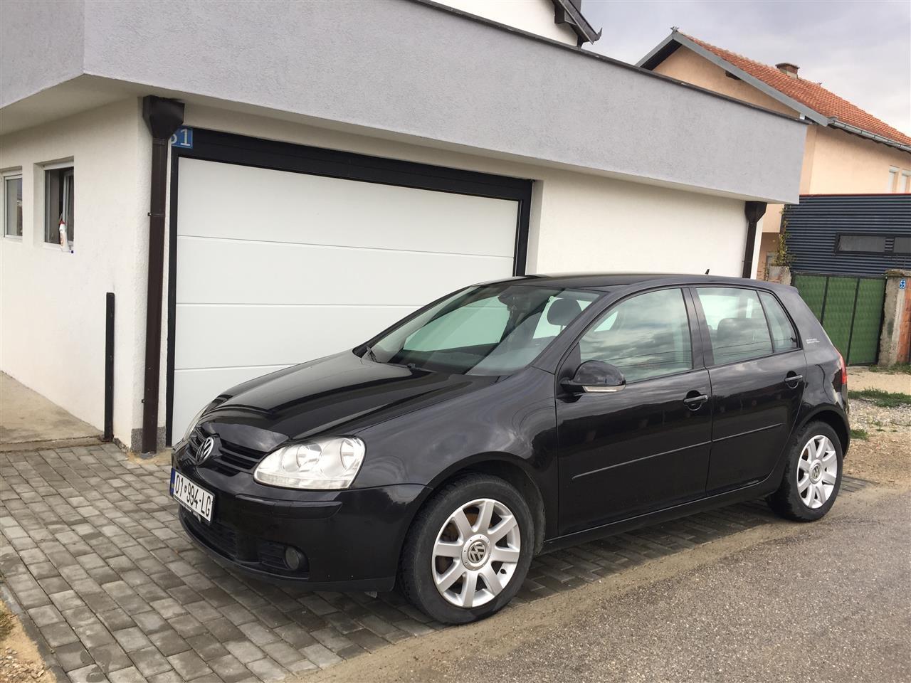 Shes-Golf-5
