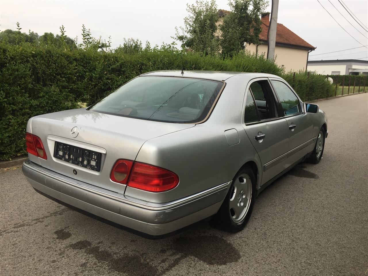Mercedes-E-Class-