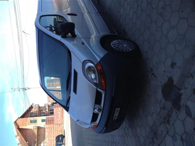 Renault-trafic-